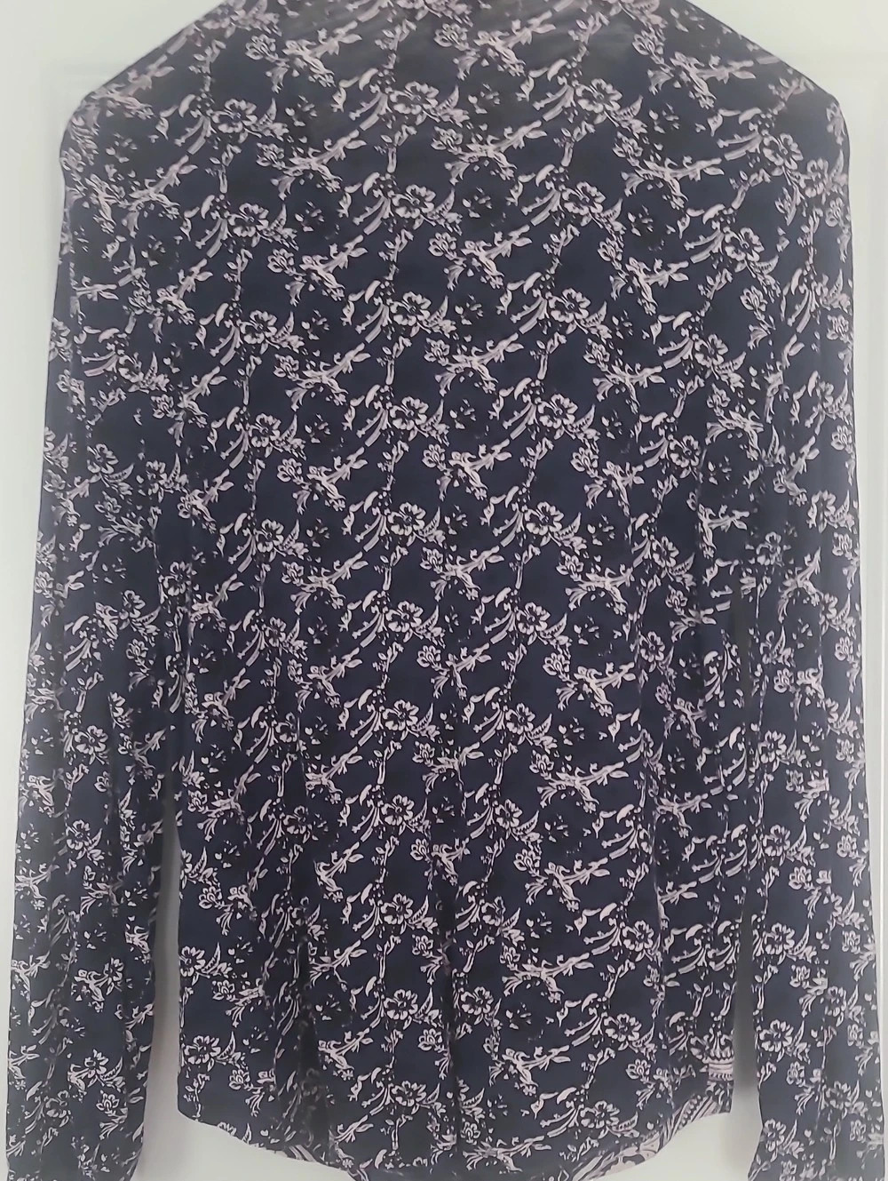 Lucky Brand Black and White Floral Tie-Neck Long Sleeve Blouse Navy, Blk & White - Picture 4 of 6